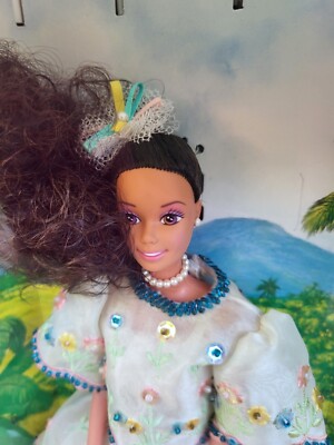 1993 Filipina Barbie Collector Series Limited Edition Doll 60481