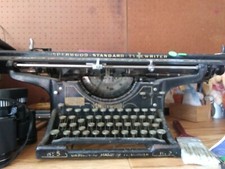 A 1922 Underwood Standard Typewriter thumbnail