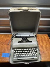 Vintage 1960s Torpedo Classic 18 Portable Typewriter with Case – Made in Germany thumbnail