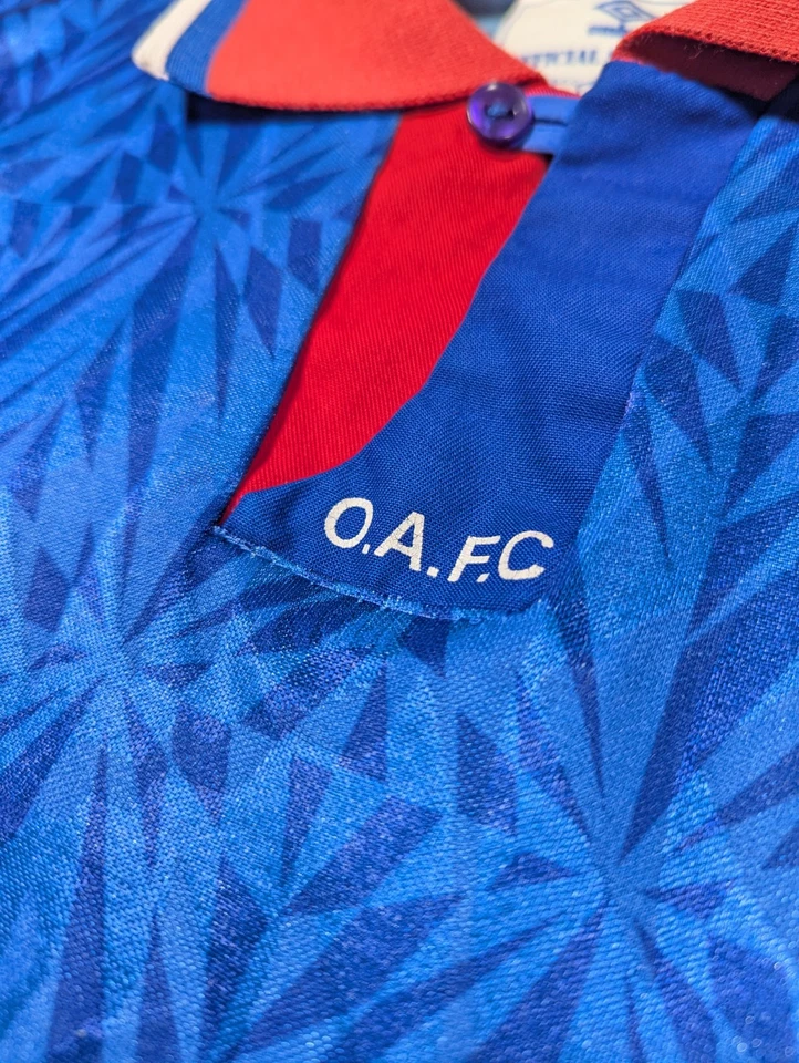 Vintage Oldham Athletic Umbro Football Shirt Mens Large 1991-1993 Home Blue - Image 4 of 4