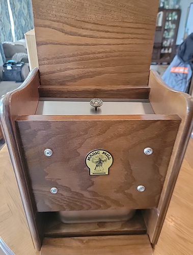 Molinillo de grano de piedra eléctrico Magic Mill Dayton 3/4 HP de colección ¡¡Nunca usado!!! - Imagen 11 de 18