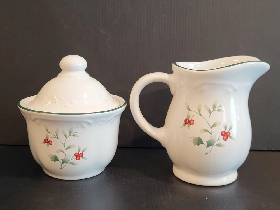 Pfaltzgraff WinterBerry stoneware sugar bowl and cream pitcher - Image 3 of 4