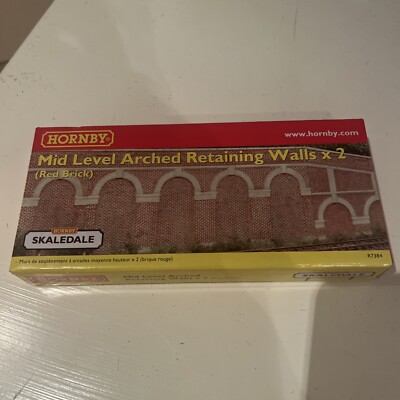 Hornby R7384 Mid Level gewölbte Stützmauern x2 (roter Ziegel) Maßstab 1:76/OO