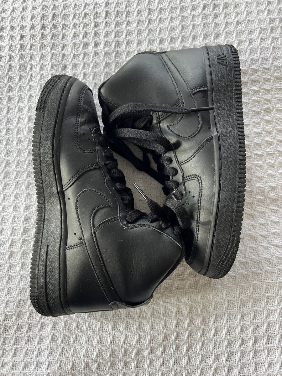 Nike Air Force 1 High GS Triple Black Sneaks DH2943-001 Nike Air Force 1 High GS Triple Black Sneaks DH2943-001