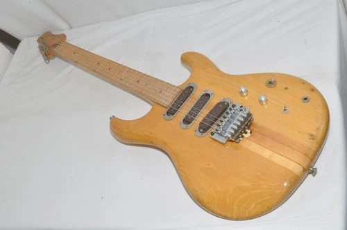 GRECO GO2 750N  Electric Guitar Ref. No 7646