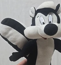 Vintage 1997 Warner Bros Looney Tunes Pepe Le Pew Plush Doll 10” Play-by-Play