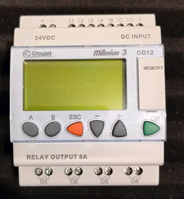 CROUZET MILLENIUM3 CD12 PLC Programmable Logic Controller Smart Relay 88970041