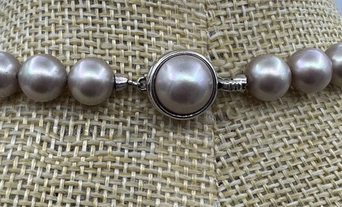 VTG MAJORICA FAUX PEARL CHOKER NECKLACE STERLING SILVER SIGNED CLASP 17”L - Picture 2 of 3