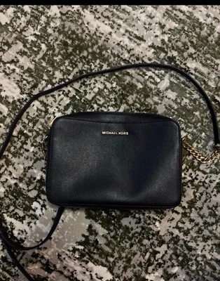 Michael Kors Jet Set Small Black Leather Zip Crossbody Bag Gold Hardware Strap