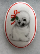 Vintage Christmas Cameo Pin Brooch Ceramic White Harp Arctic Seal Holly ADORABLE