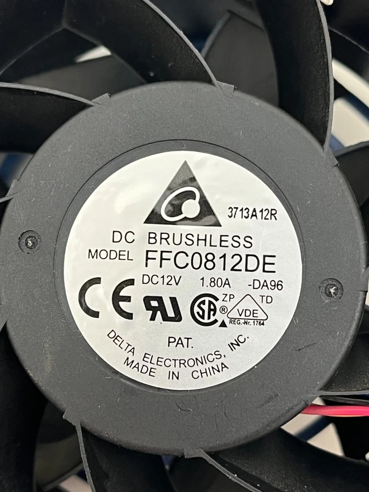 LOTE DE 2 VENTILADORES SIN ESCOBILLAS SERVIDOR DELTA ELECTRONICS FFC0812DE 8Q65 12VDC 1.8A 4 PINES Foto 2 de 4
