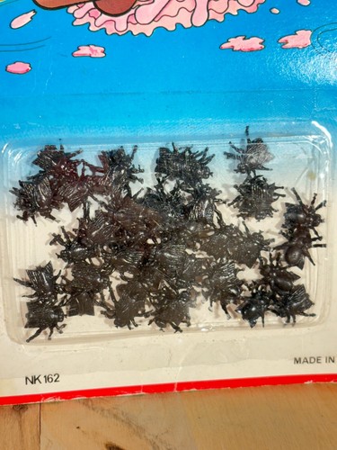 2 Hateful Flies Packages, Plastic Life Size Flies Fly, Gag, Cheap Johns NOS - Picture 4 of 9