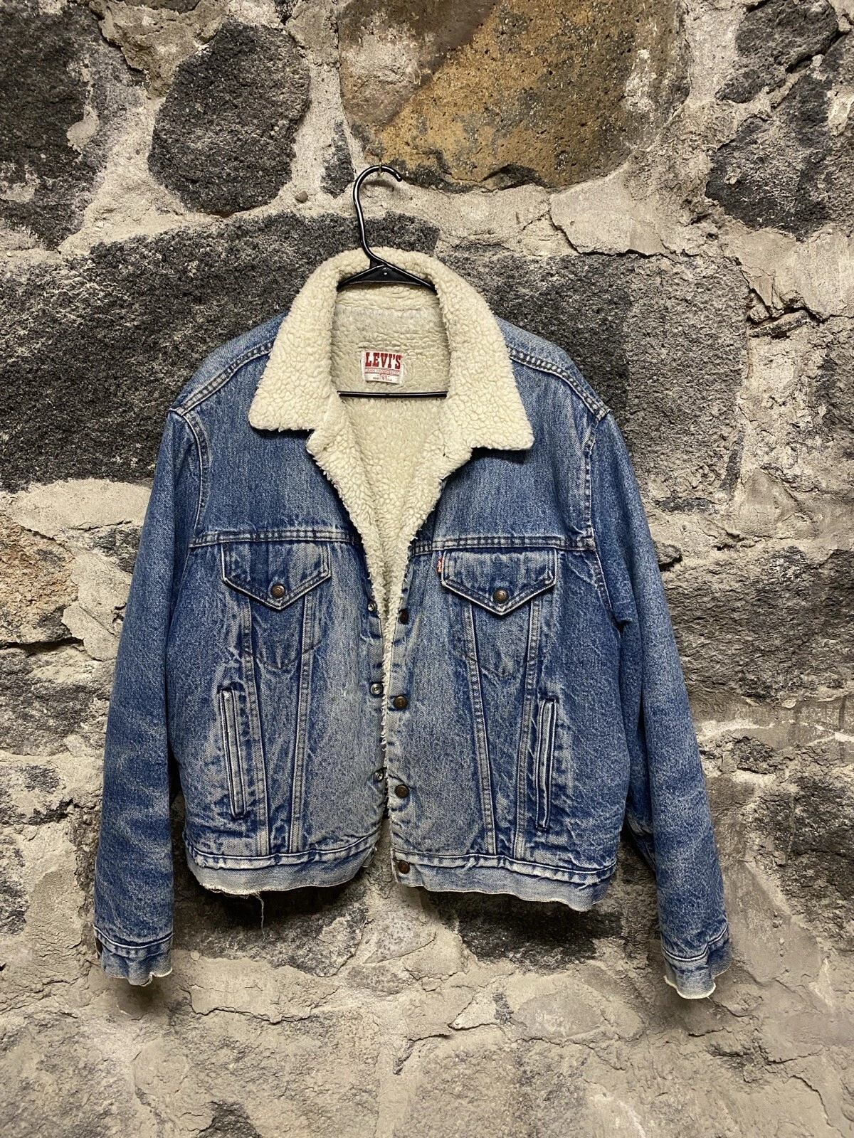 Vintage Levis Sherpa Lined Men’s Denim Trucker Jacket