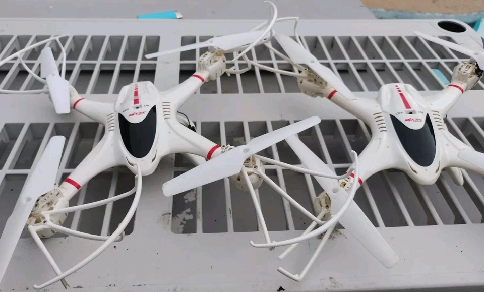 Pair of mjx r/c quadcopter untested as is - Image 3 of 4