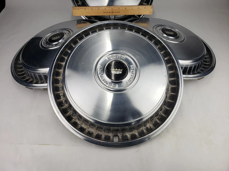 4x Cubiertas de tapacubos de acero inoxidable F-100 para camioneta Ford F100 1971-1977 OEM 15" Foto 2 de 4