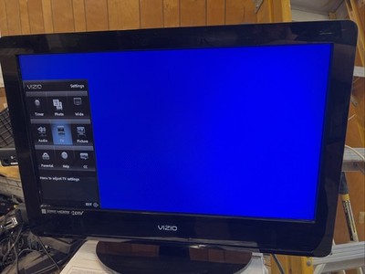 VIZIO VA26LHDTV10T 26'' HDTV TV /Gaming Monitor 1080i HD LCD HDMI 