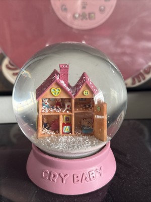 *SUPER SELTEN* Melanie Martinez Puppenhaus Schneekugel