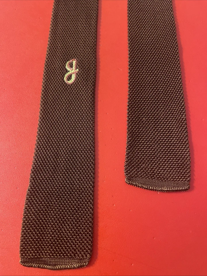 复古 50 年代方形末端紧身领带 Rockabilly VLV 人造丝链缝制字母“J” — 第 4/4 张图片