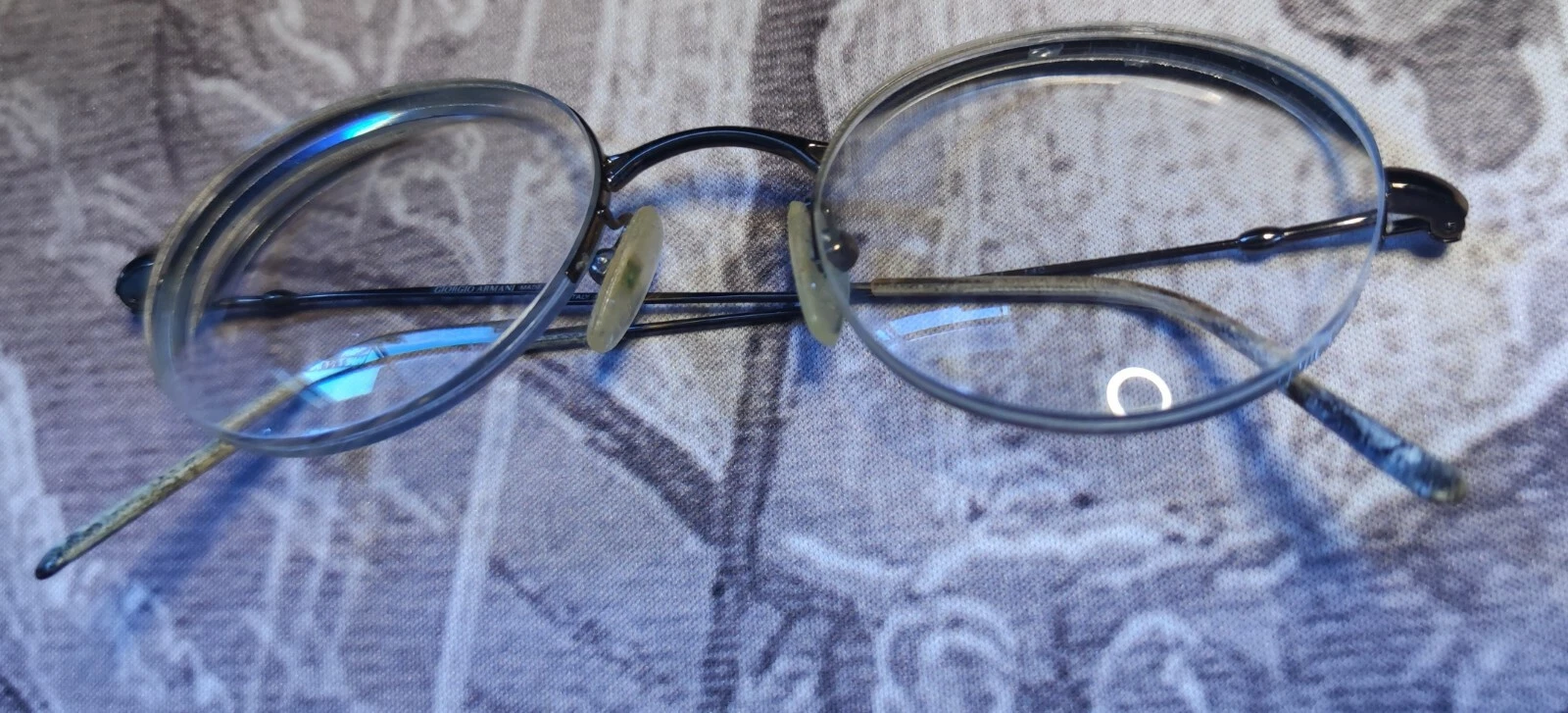 Giorgio Armani half frame vintage rounded glasses (size 49:21)
