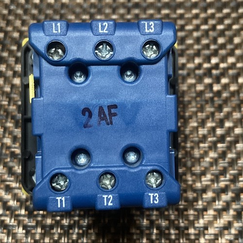 🇺🇸Kraus & Naimer KG20 2-Position 3-Pole Disconnect - Picture 6 of 7