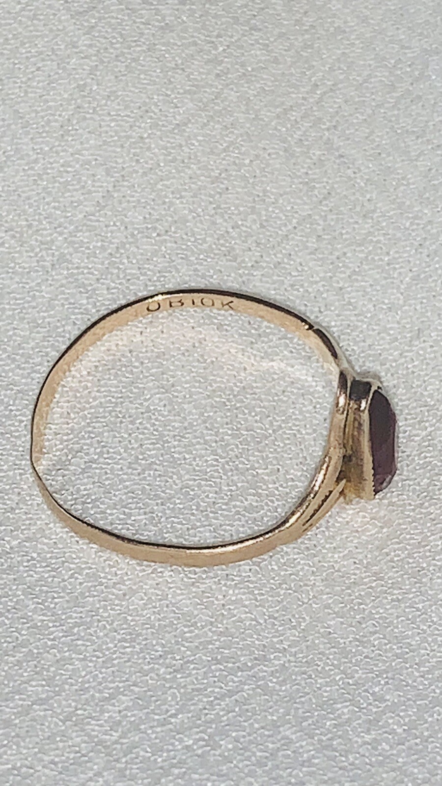 Bague Ancienne Art Déco Ostby Barton Années 1920 - Or 9K, Pierres Rouges, Filigrane - Taille 7,5 UK - Occasion Excellent état