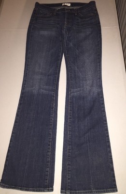 DPD Woman's Medium Wash Straight Leg Jean Size 28