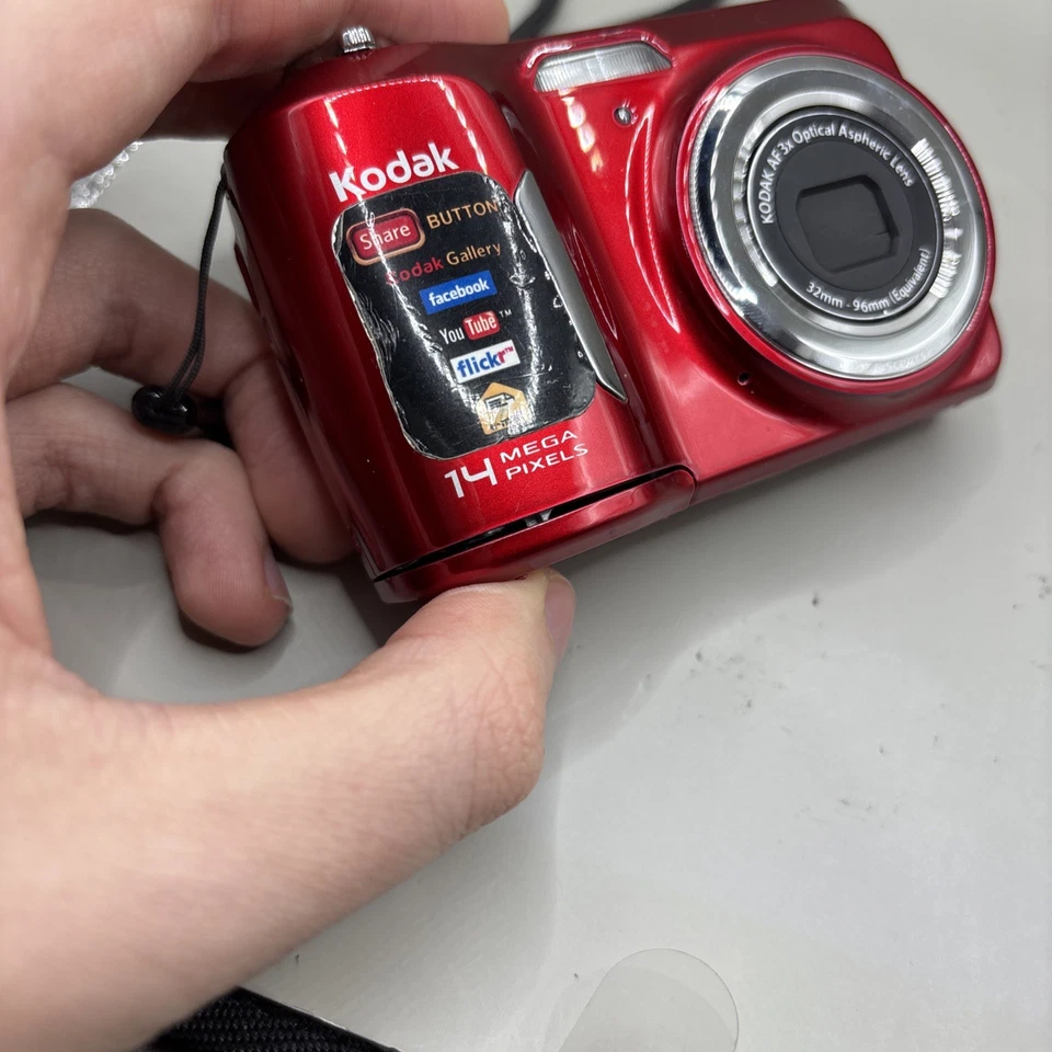 Kodak EasyShare C183 14m0mp Digital Camera With Case Red - Tested - Image 3 of 4