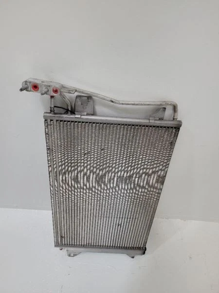 Condensador de aire acondicionado Ford Fusion 2006-2012 3,5 L   Foto 2 de 4