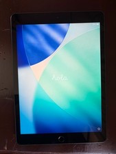   EXCELLENT CONDITION  iPad 8 - 32GB - Wi-Fi  Cellular - Space Gray