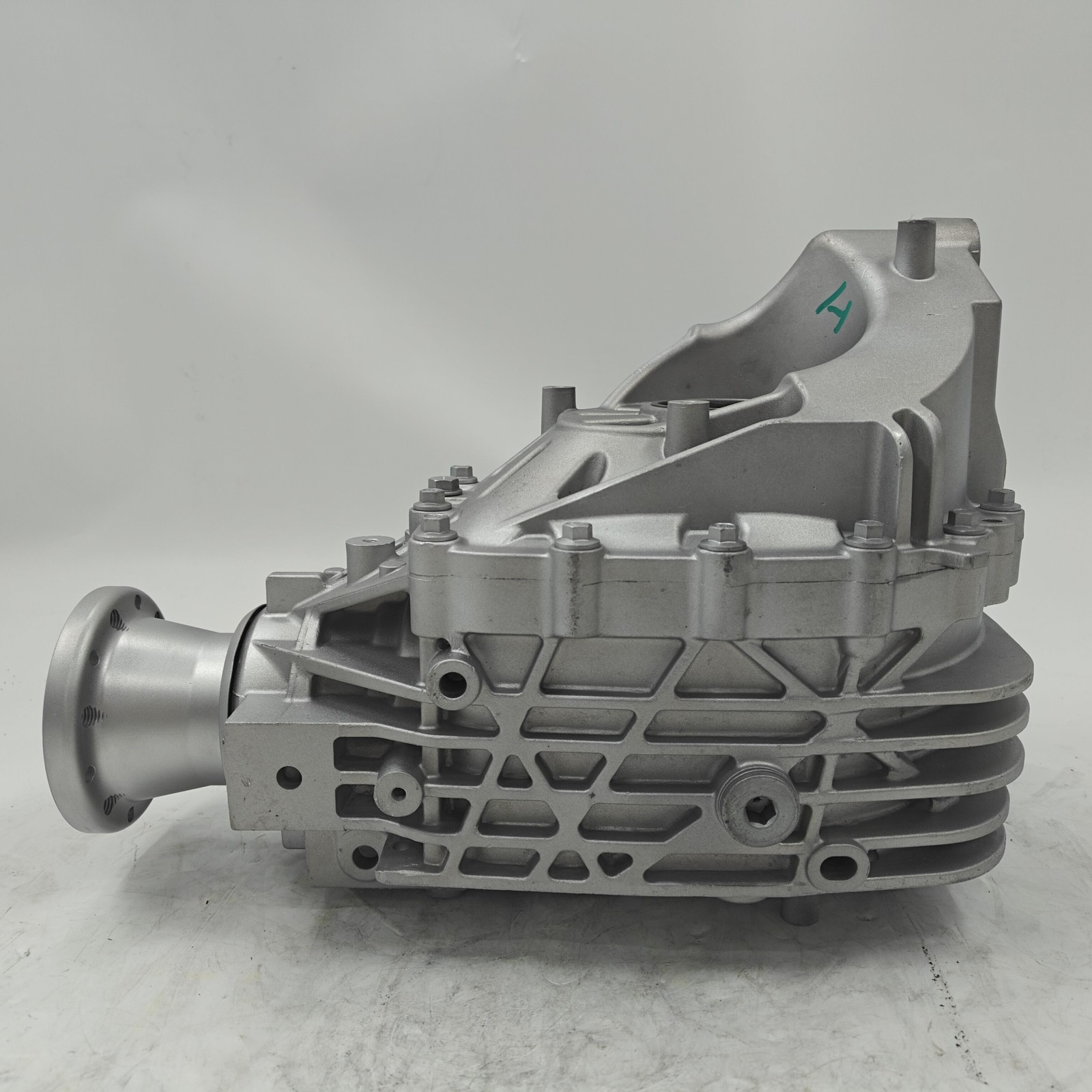Maserati Ghibli 2014-2016 Rear Differential P/N 670009608