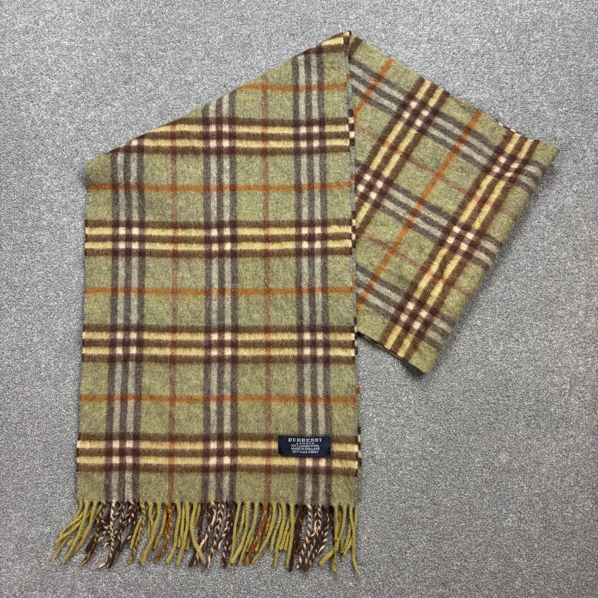 BURBERRY LONDON ENGLAND ノバチェック Burberry London Scarf 64x12 Inches Green 100% Lambswool Nova Check
