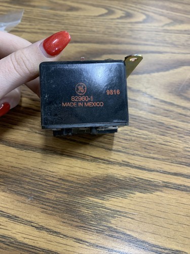 ~ HVAC~ P82960 - Tecumseh GE OEM Relay Missing Some Screws - Picture 3 of 7