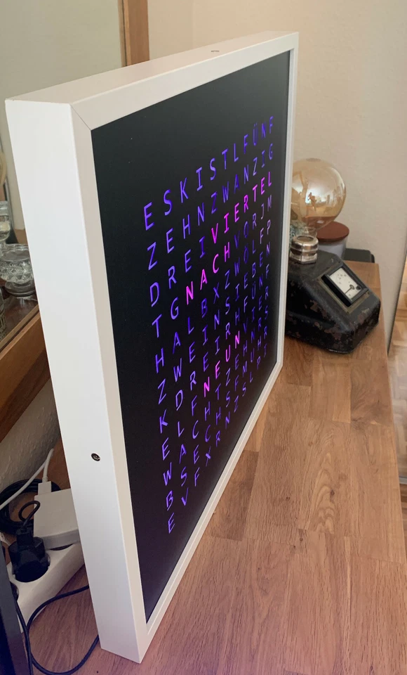 Uhrzeit in Text 50cm x 50 cm - Standuhr - Wanduhr RGB LEDs - Bild 4 von 4