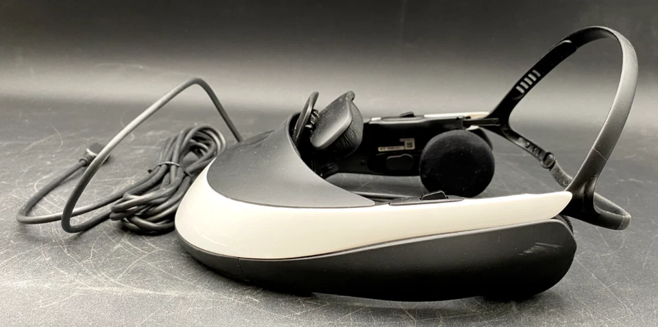 SONY HM2-T1 HEAD MOUNTED DISPLAY 3D HEADSET VIEWER & PROCESSOR, CABLES, ETC. - Image 3 of 4