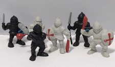 Vintage Knight Plastic Toy Figures Lot Of 6 Gray And Black Medieval Castle
