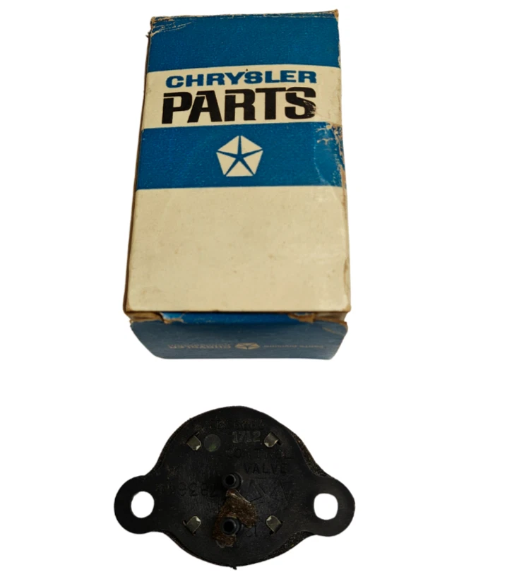 Dodge Plymouth Chrysler EGR 1973 interruptor de control de vacío de válvula 3656660 nuevo en stock Foto 2 de 4