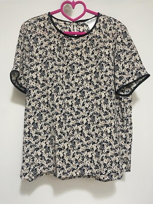 MaxMara Women s Floral Blouse Size 12.  