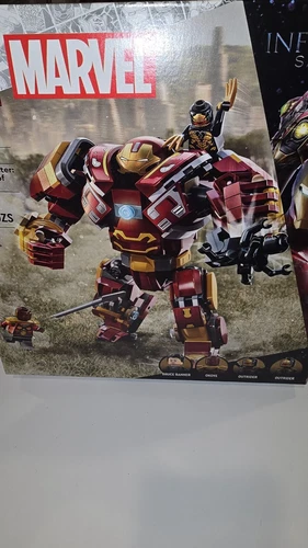 LEGO Super Heroes: The Hulkbuster: The Battle of Wakanda (76247)