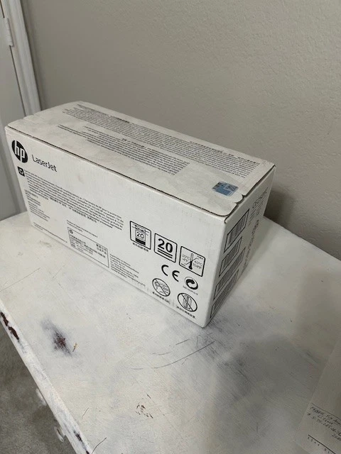 CARTUCHO DE IMPRESIÓN NEGRO HP LaserJet CE250YC * Foto 2 de 2