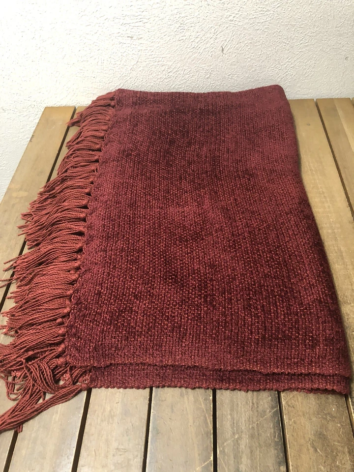 Pottery Barn Solid Burgundy Chenille Fringed 58x72” Throw Blanket EUC - Image 2 of 4