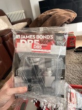 BUILD YOUR OWN JAMES BOND 007