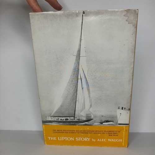 The Lipton Story: England's Greatest Sportsman. Lipton Tea. Yachtsman. Scotsman. - Picture 2 of 9