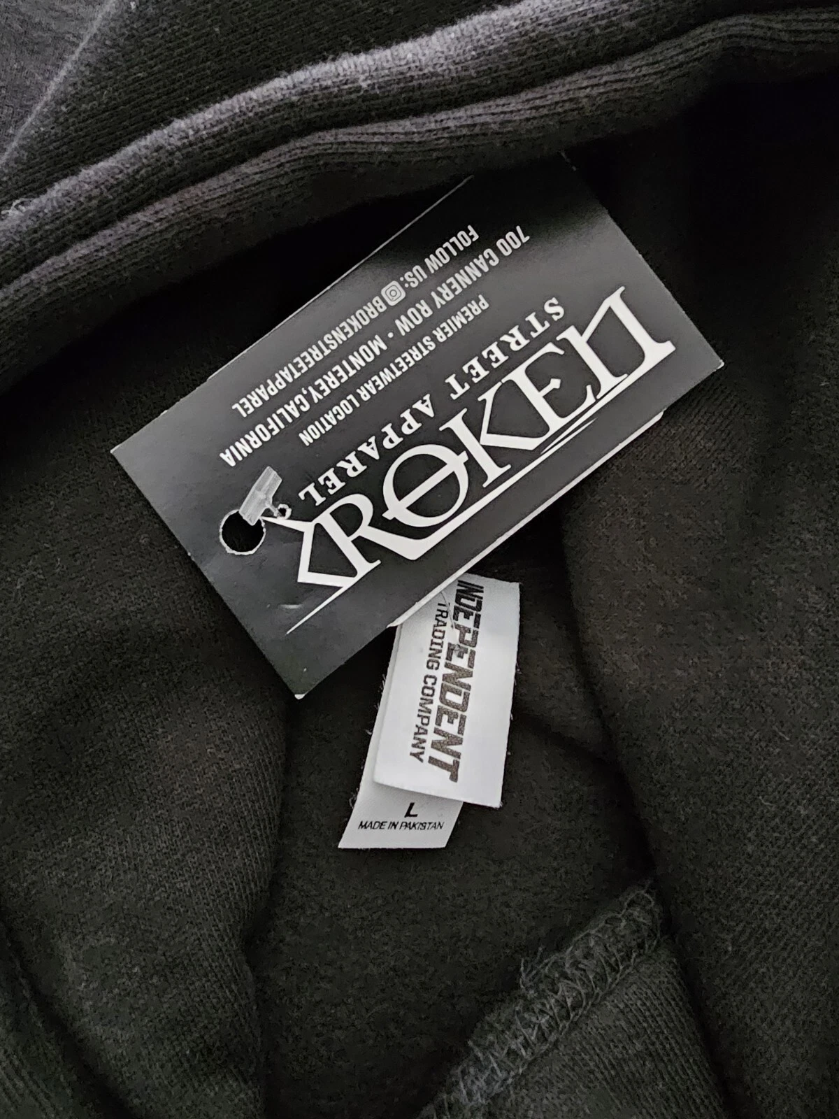 VETEMENTS Felpa con cappuccio Broken Street Abbigliamento Chillin nera taglia L