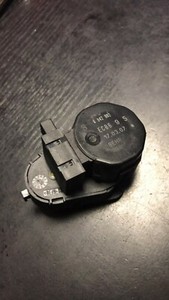 BMW 5ER E60 E61 HEIZUNGSKLAPPENSTELLUNG MOTORSTEUERUNG 6942992