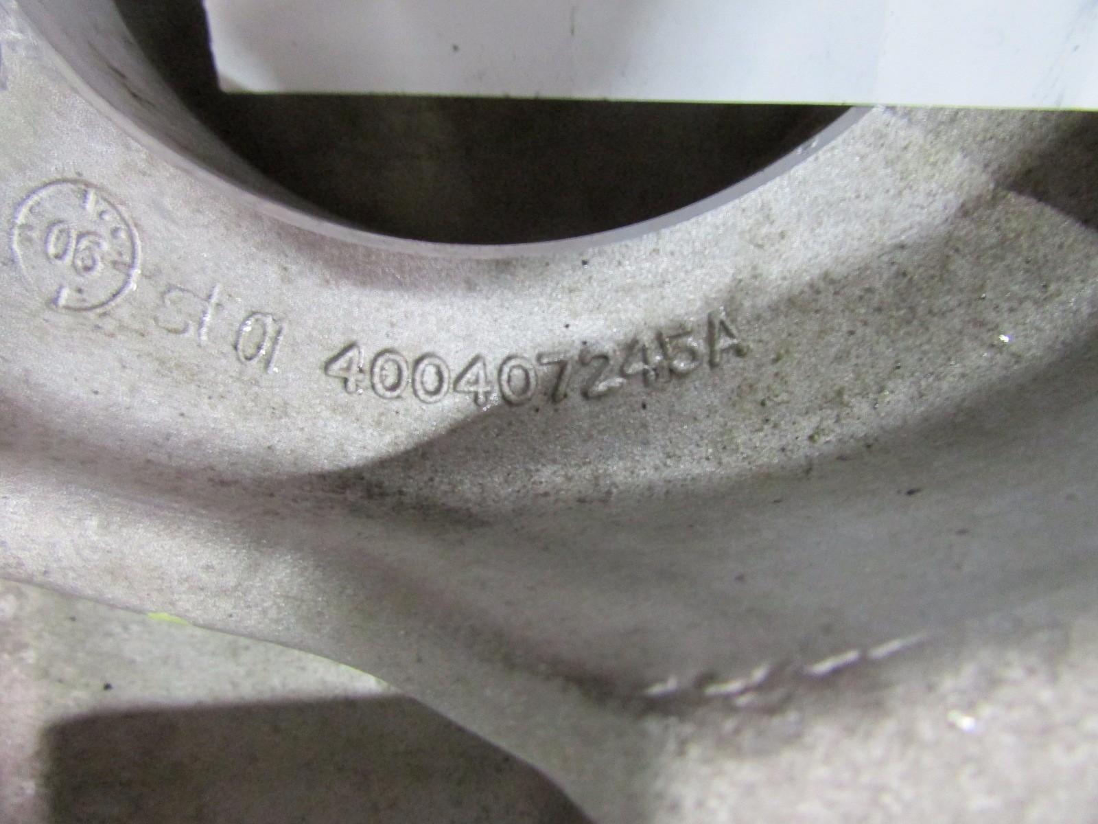 Lamborghini Gallardo, Left Front Spindle, Knuckle, With Out Hub, P/N 400407245A