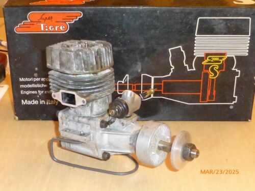 Supertigre 2000 Two stroke engine - Picture 3 of 5