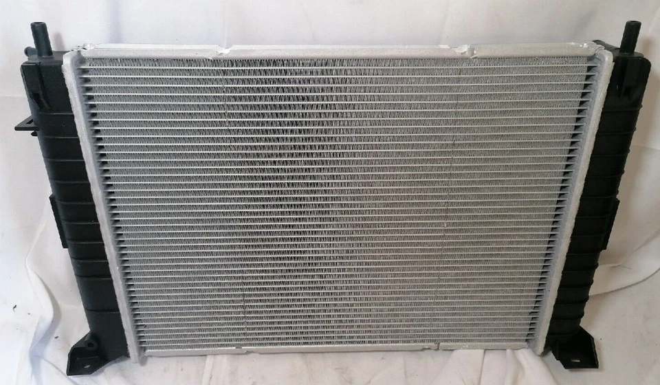 Original Water Cooling Radiator FORD FIESTA MK4 1996-02 1.25 1.4 1.6 - Image 2 of 4