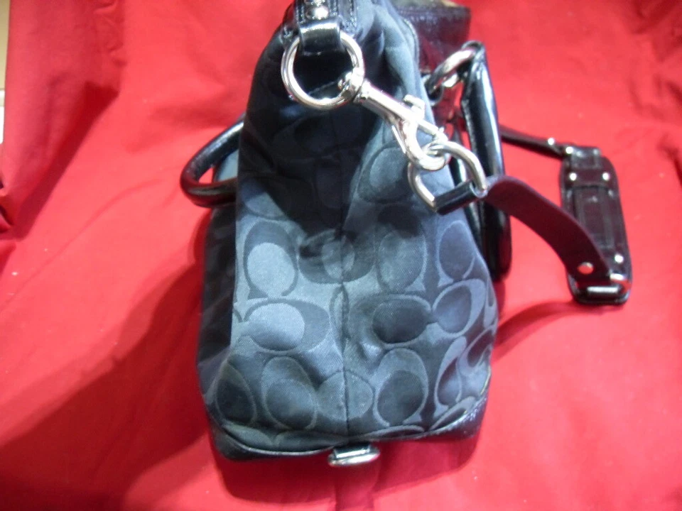 Cartera Coach Ashley F15443 Signature negra jacquard satén #3823 Foto 3 de 4