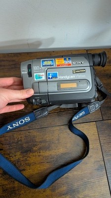Sony Handycam Vision CCD-TRV56E Video8 Camcorder 180x Optical Zoom Black