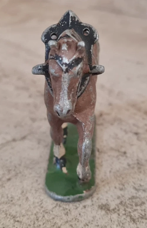 ancien cheval de Ferme en métal , jouet ancien - Photo 2/4